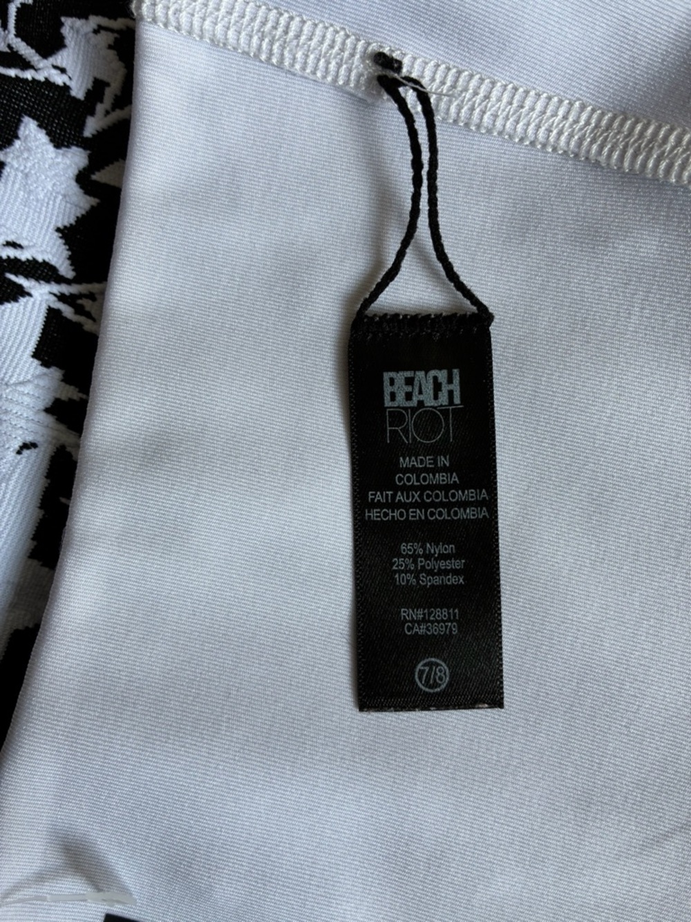 Beach Riot Black and White Star Crop Tank Top - Picture 6 of 9